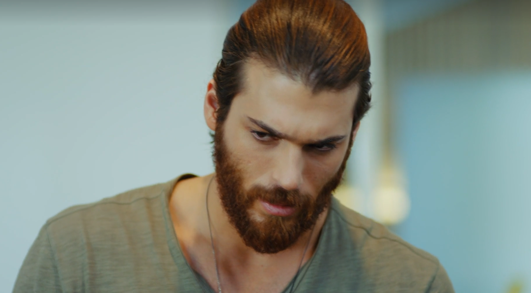 Can Yaman and Demet Ozdemir back on Canale 5 on Wednesday June 9